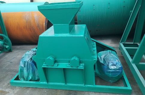 雙軸臥式粉碎機(jī) 雙軸臥式粉碎機(jī)