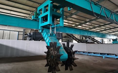輪盤式翻堆機 輪盤式翻堆機