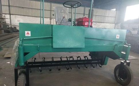 行走式翻堆機 行走式翻堆機